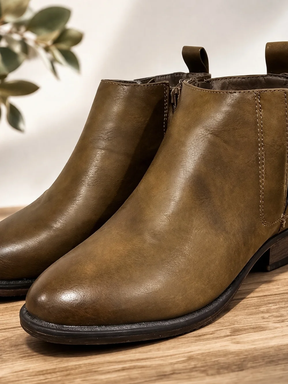 Olive Green Chelsea Ankle Boots Sz.7 Minimalist Low Heel  Casual Boho Festival - Picture 2 of 13